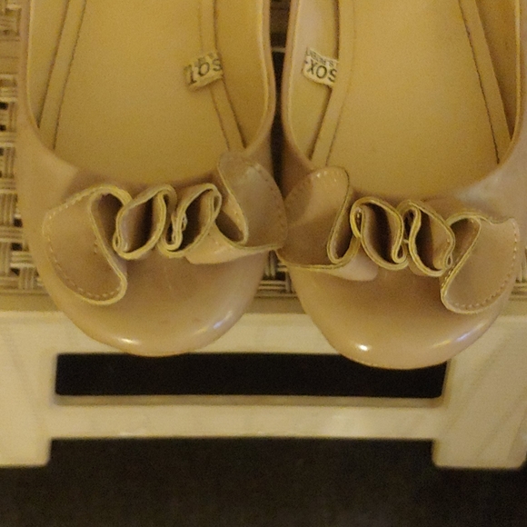 Shoes - Picture 2 of 2